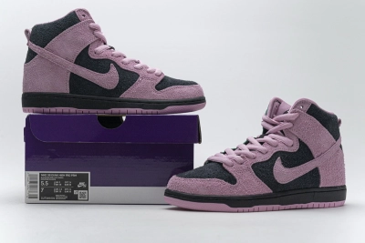 PKGoden  SB Dunk High Pro Prm “Invert Celtics”,  CU7349-001 02