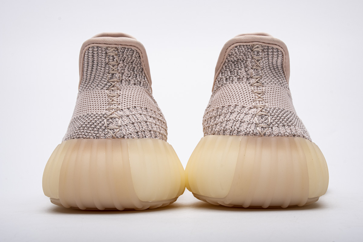  BootsMasterLin Yeezy Boost 350 V2 Synth (Reflective), FV5666 the best replica sneaker 