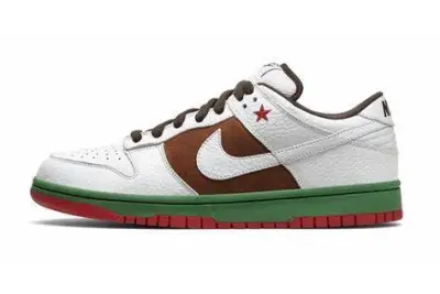 PKGoden  Dunk SB Low Cali (2004),304292-211 01