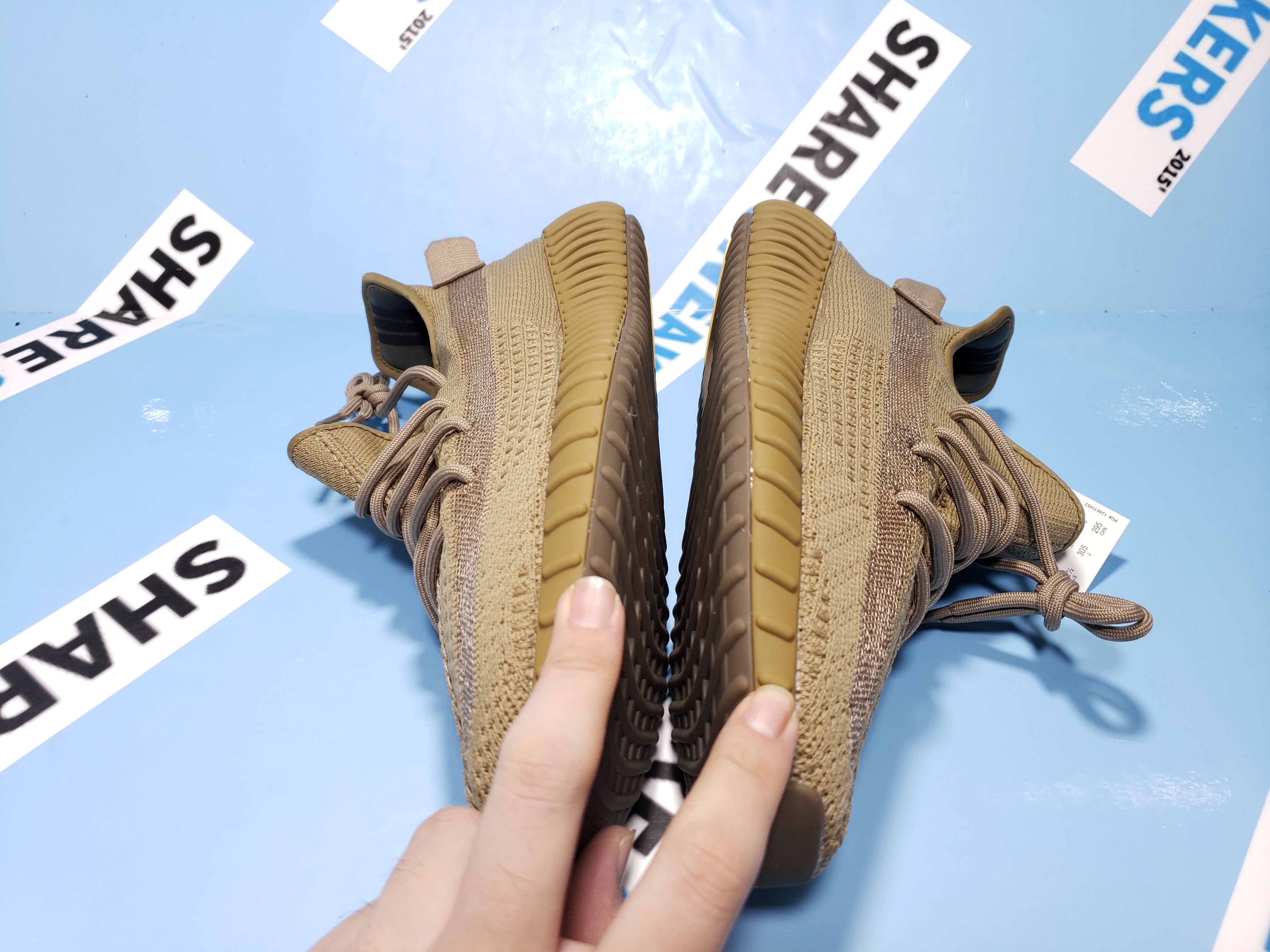 POP  Yeezy Boost 350 V2 Earth, FX9033