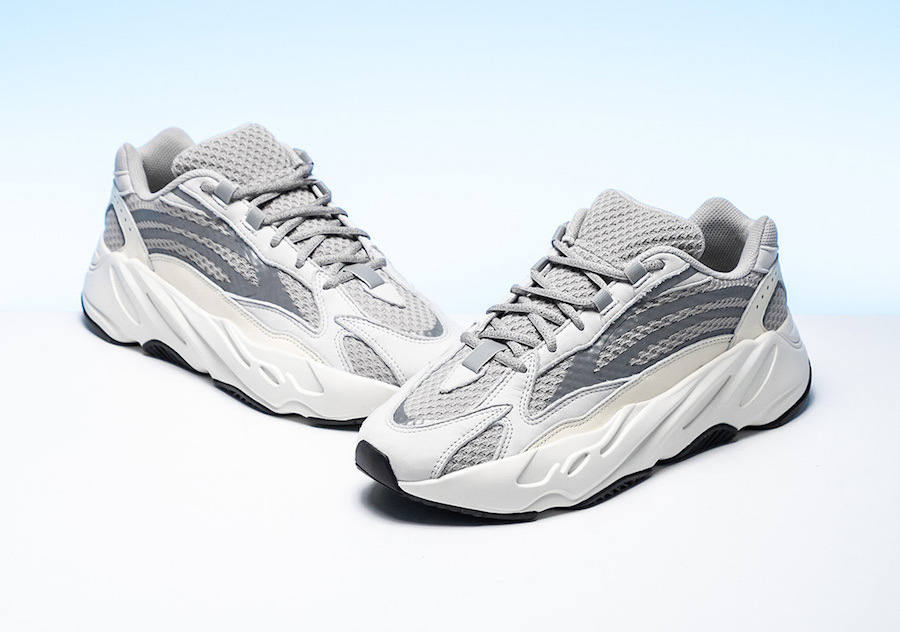 BootsMasterLin Yeezy Boost 700 Static,  EF2829 the best replica sneaker 