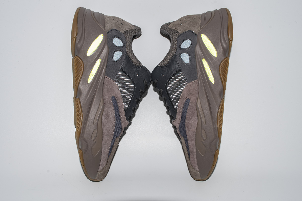 BootsMasterLin Yeezy Boost 700 Mauve,  EE9614 the best replica sneaker 
