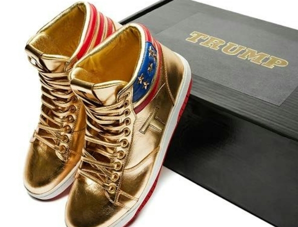 PKGoden  Trump high top “Never Surrender” goldsneakers 