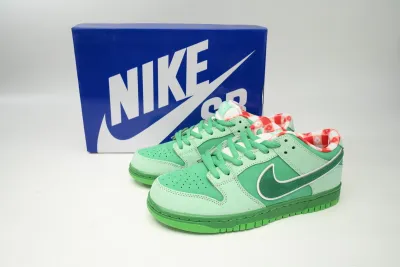 PKGoden  Dunk SB Low Seaweed Green Lobster x CONCEPTS, BV1310-303 01