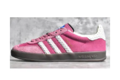 POP  GAT Originals Samba Vegan /OG Strawberry Bear IF1809 01