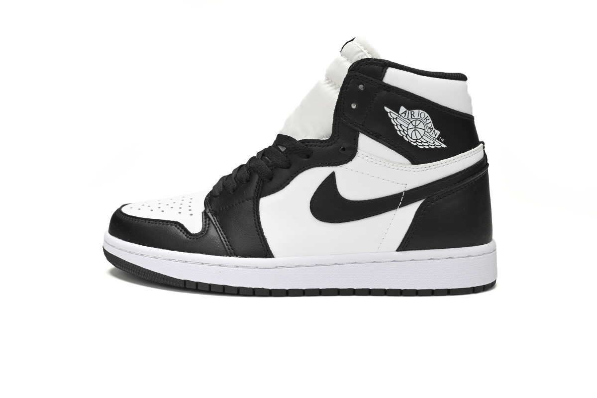 PKGoden   Jordan 1 Retro High OG Black White 555088-010