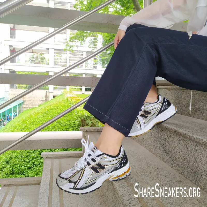 POP  New Balance 1906R White Metallic Gold, M1906RA