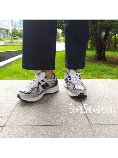 POP  New Balance 1906R White Metallic Gold, M1906RA 02