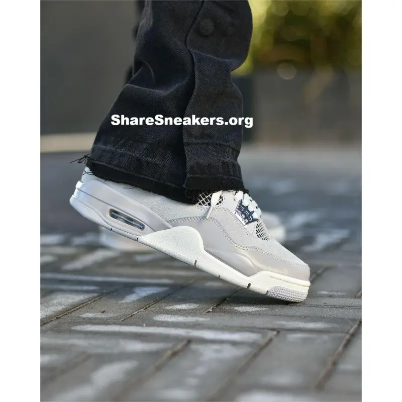 Free Shipping: PKGoden Jordan 4 Retro Frozen Moments,  AQ9129-001