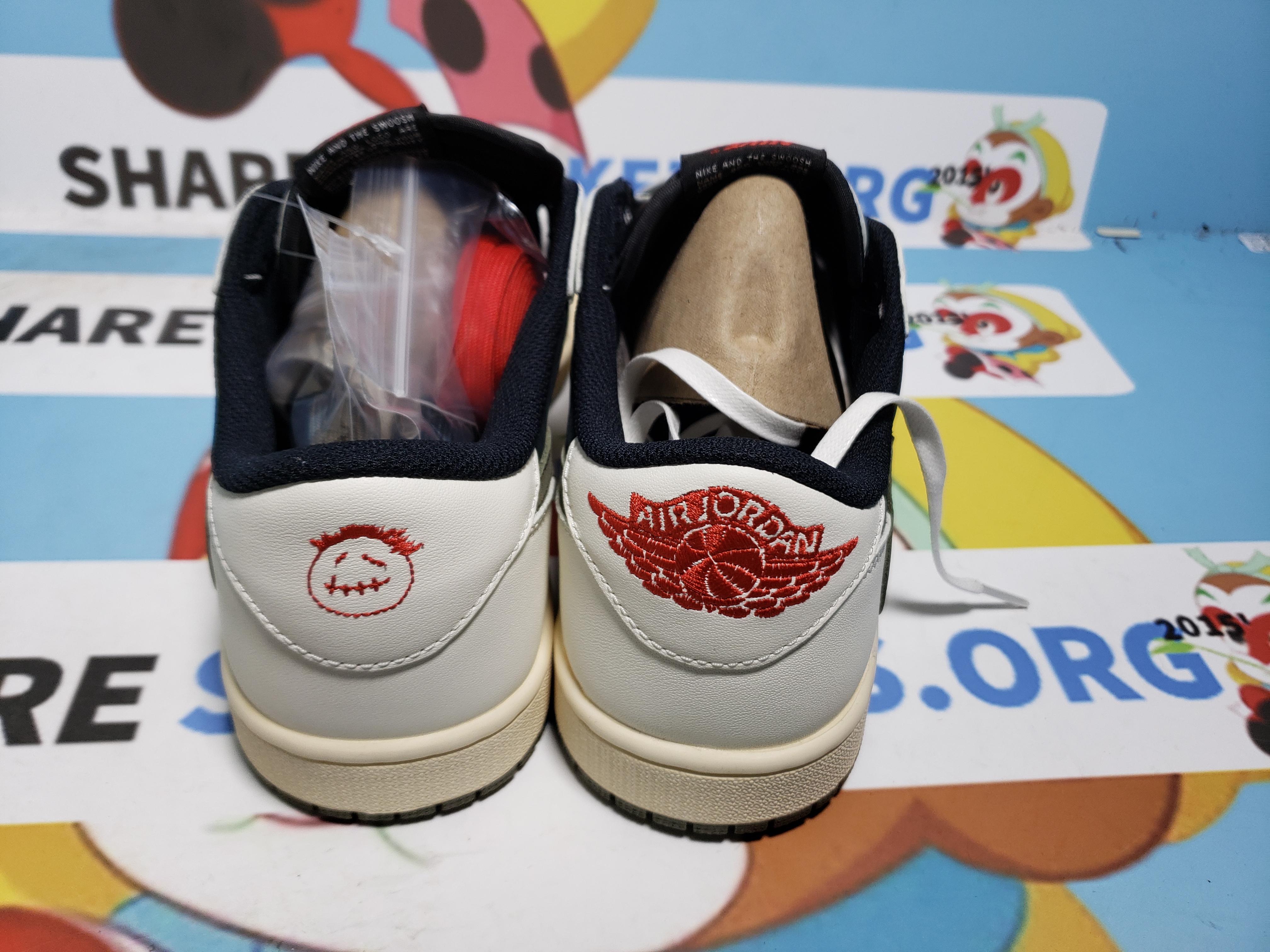 PKGoden  Travis Scott x Air Jordan 1 Low OG Olive, DZ4137-106