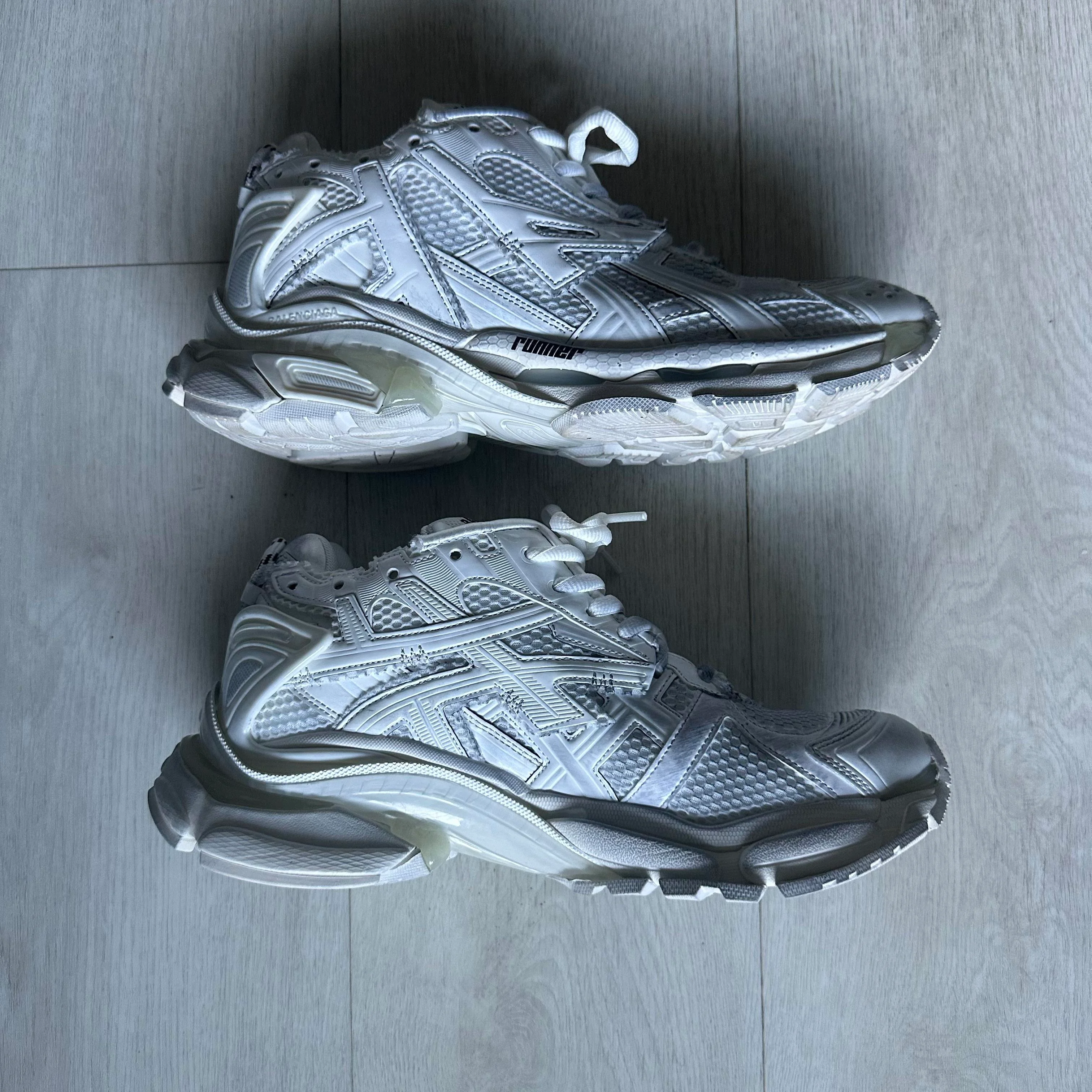 PKGoden  Balenciaga Runner White