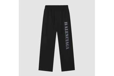 Balenciaga stencil type sweatpants 01