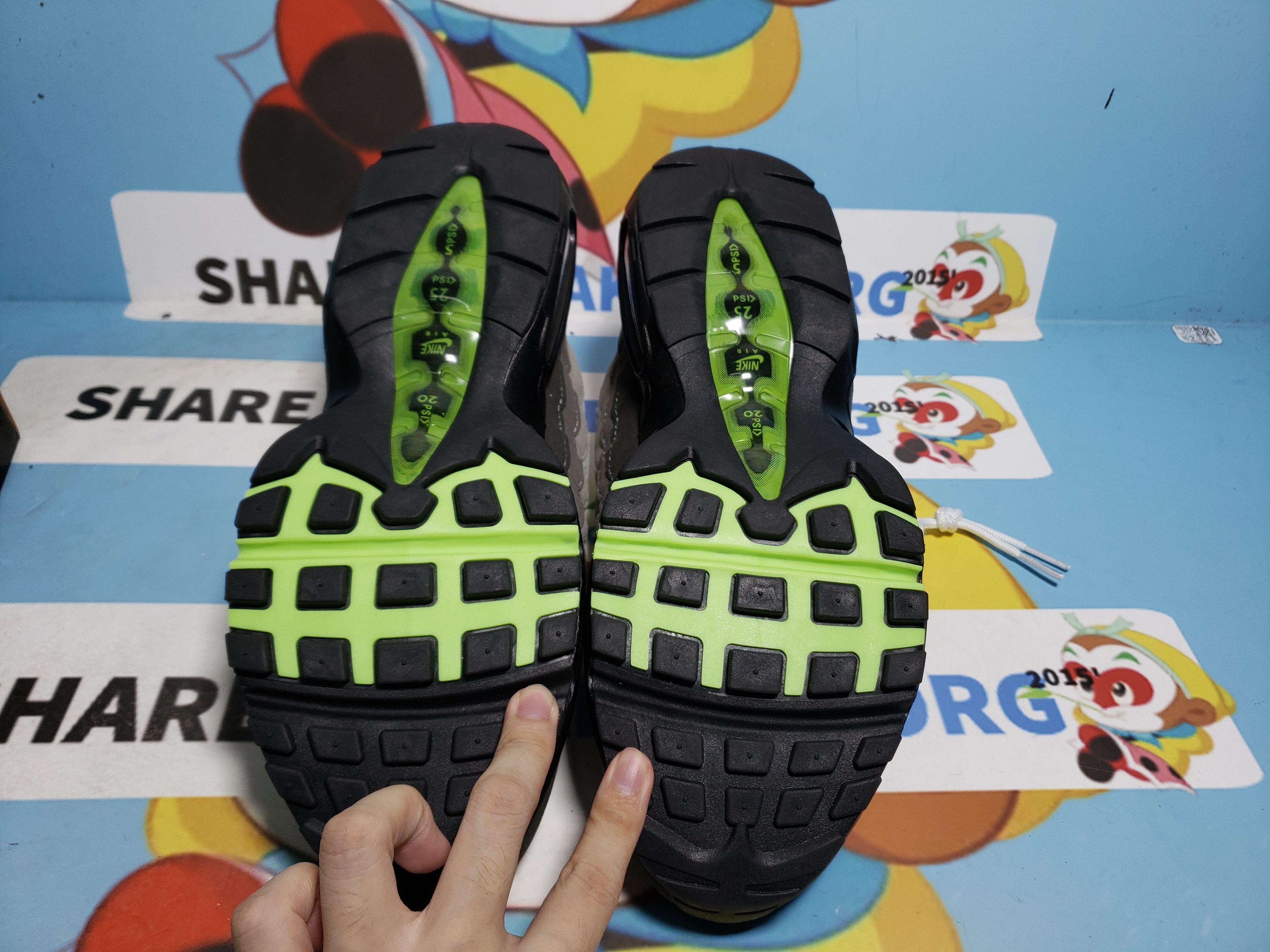 POP  Air Max 95 OG Neon, CZ0910-001