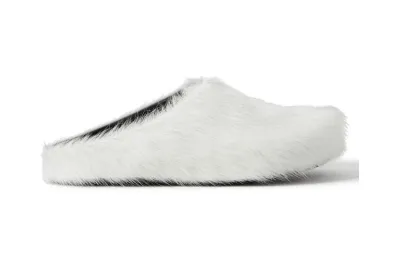 PKGoden Fussbett Calf Hair White Marni Slides 01