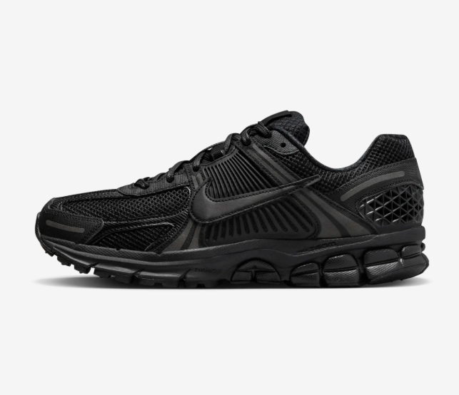 Zoom Vomero 5 Triple Black Reps