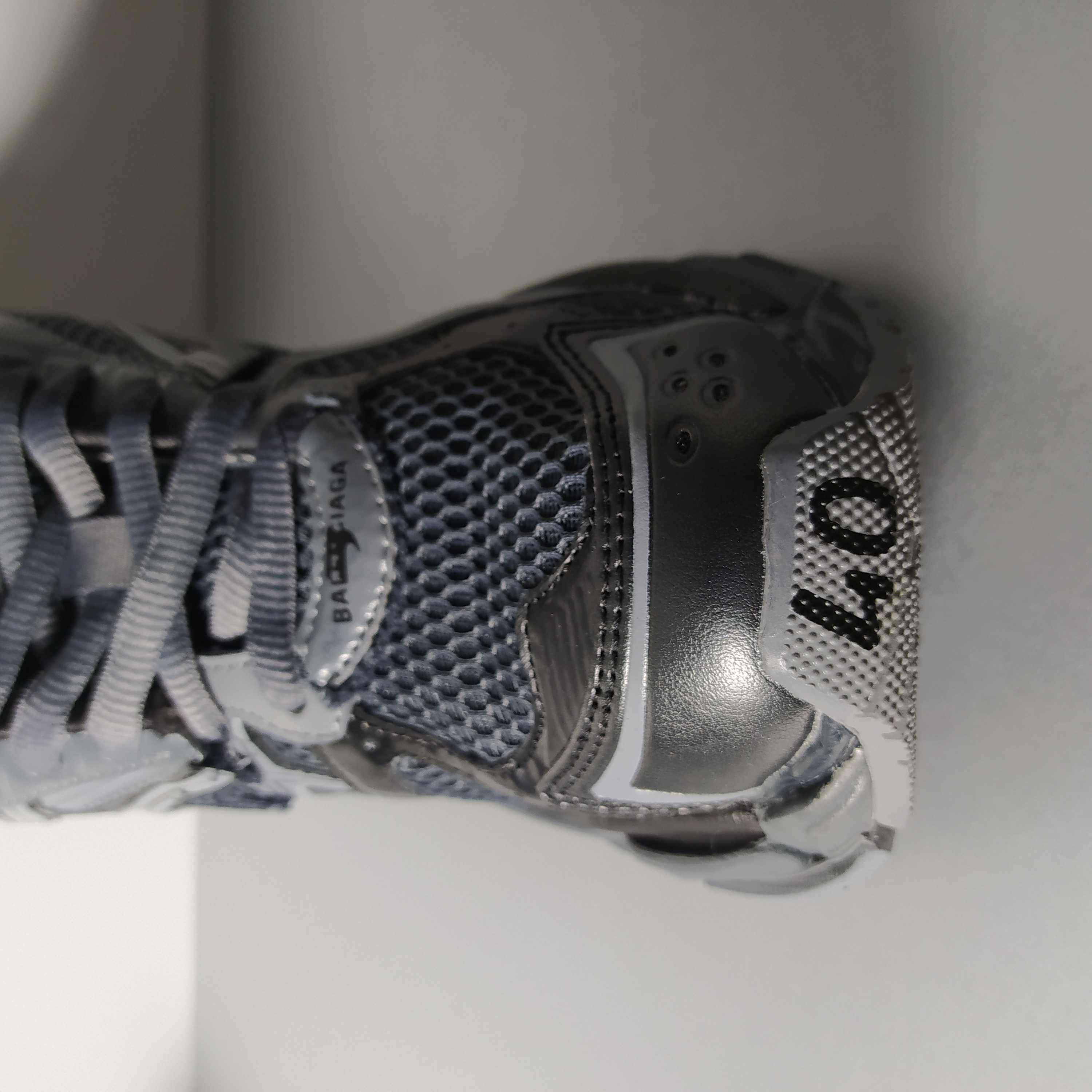 PKGoden Balenciaga 7th Runner All Black Gray 677402 W3RB2 1515