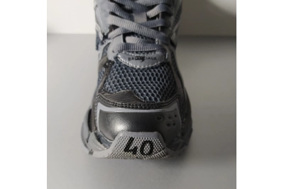 PKGoden Balenciaga 7th Runner All Black Gray 677402 W3RB2 1515 02