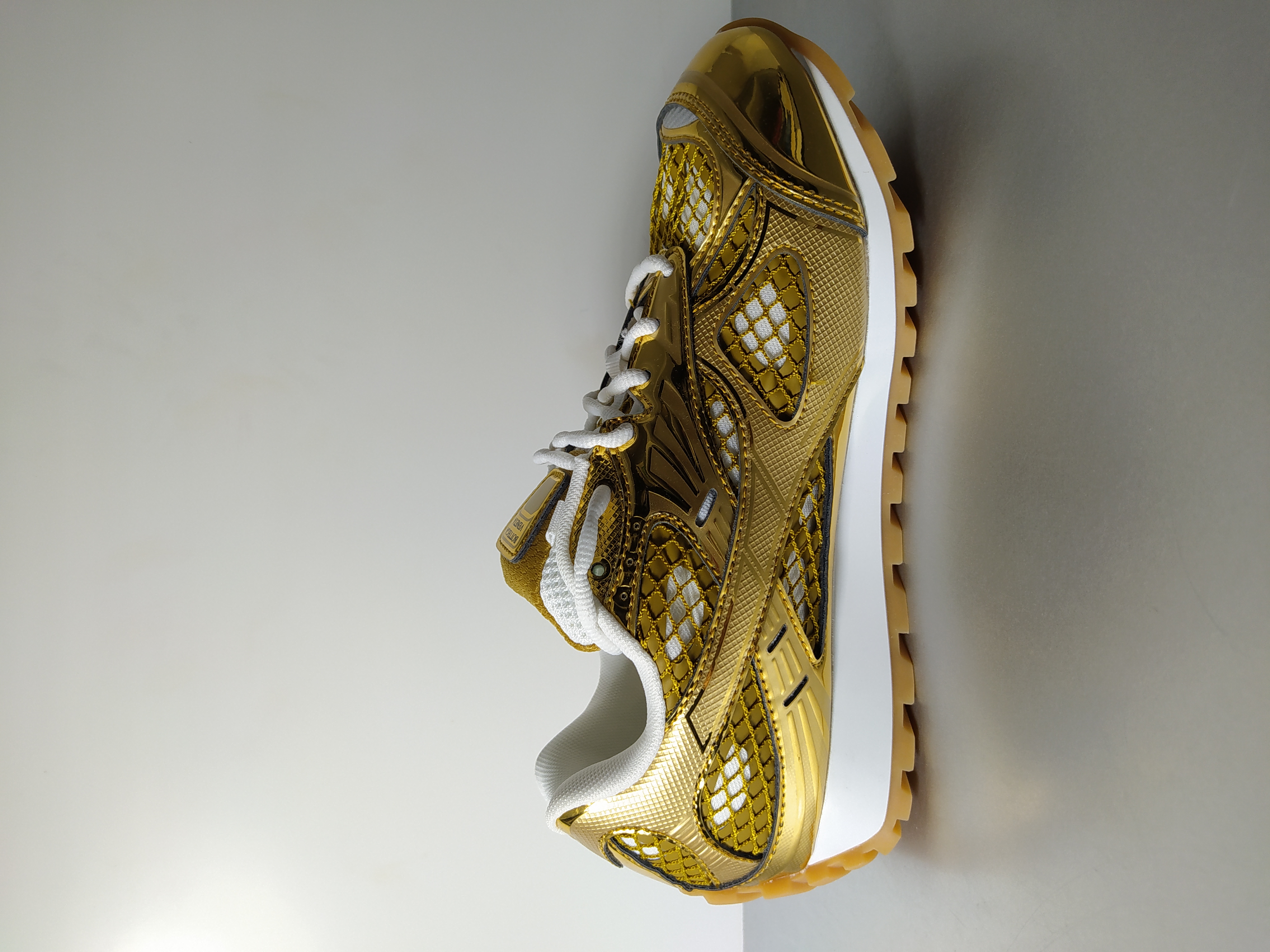 PKGoden Bottega Veneta Orbit Golden