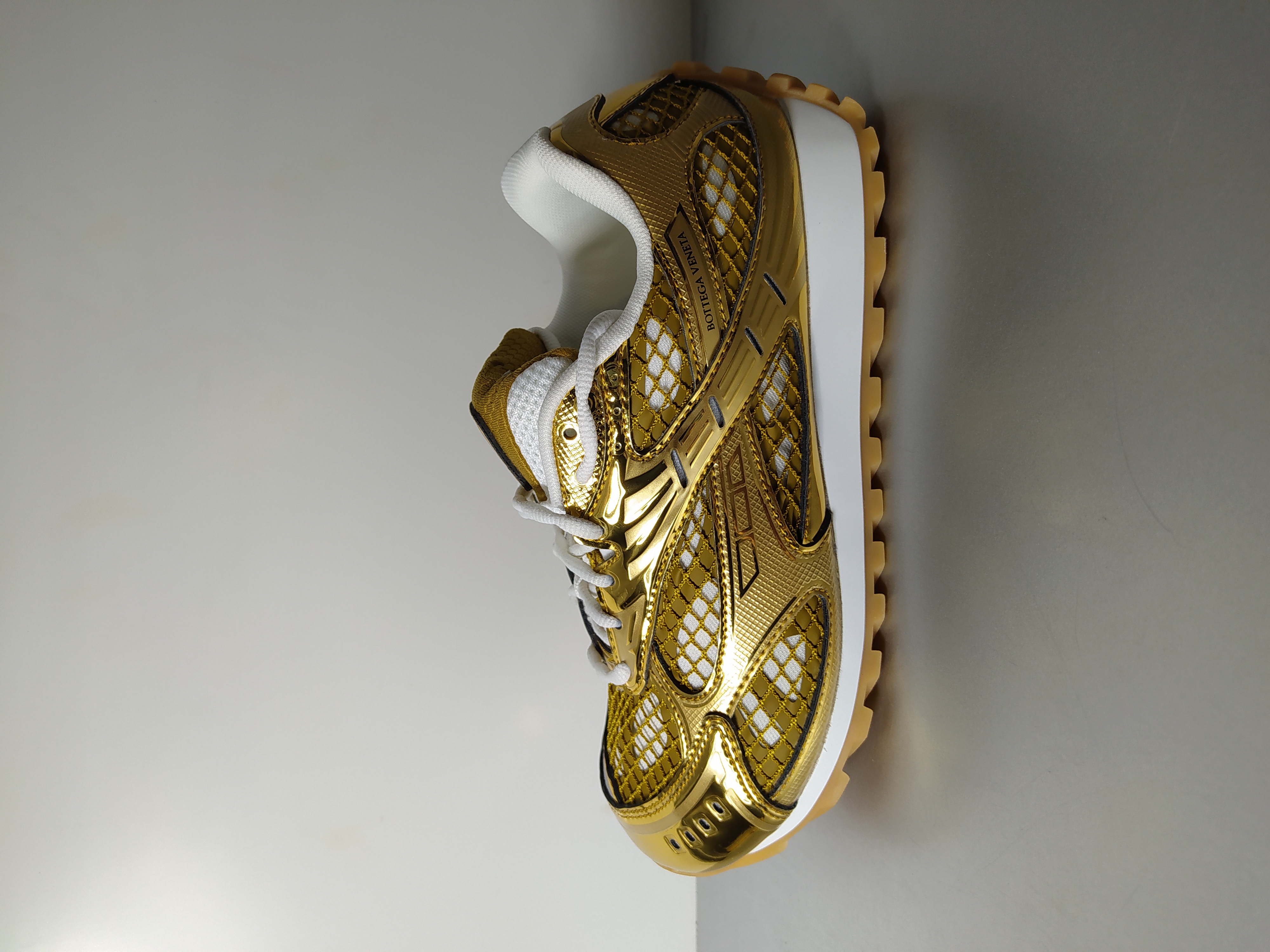 PKGoden Bottega Veneta Orbit Golden