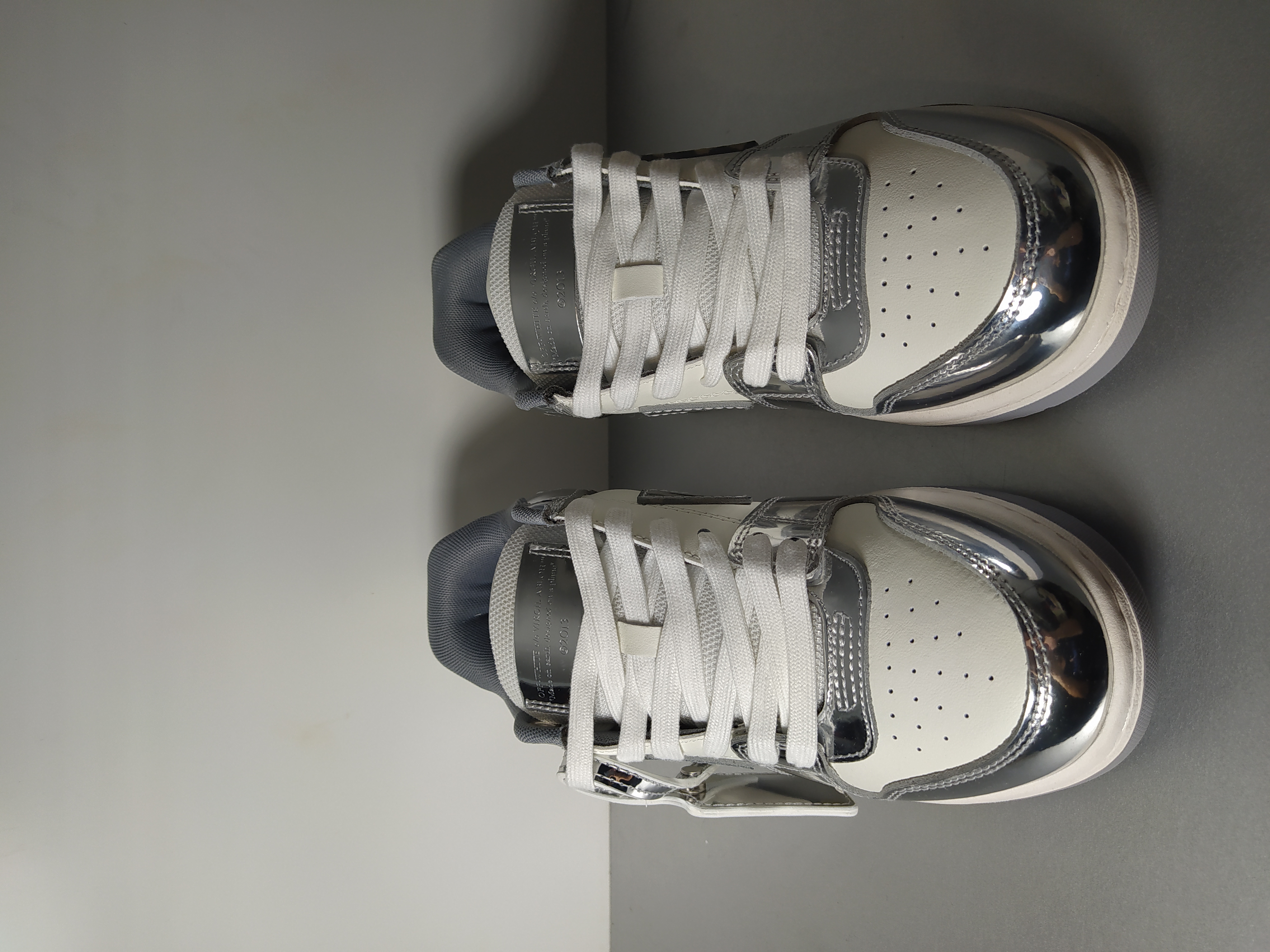 PKGoden Off-White Out of Office White Silver, OMIA189F 24LEA00E 0172