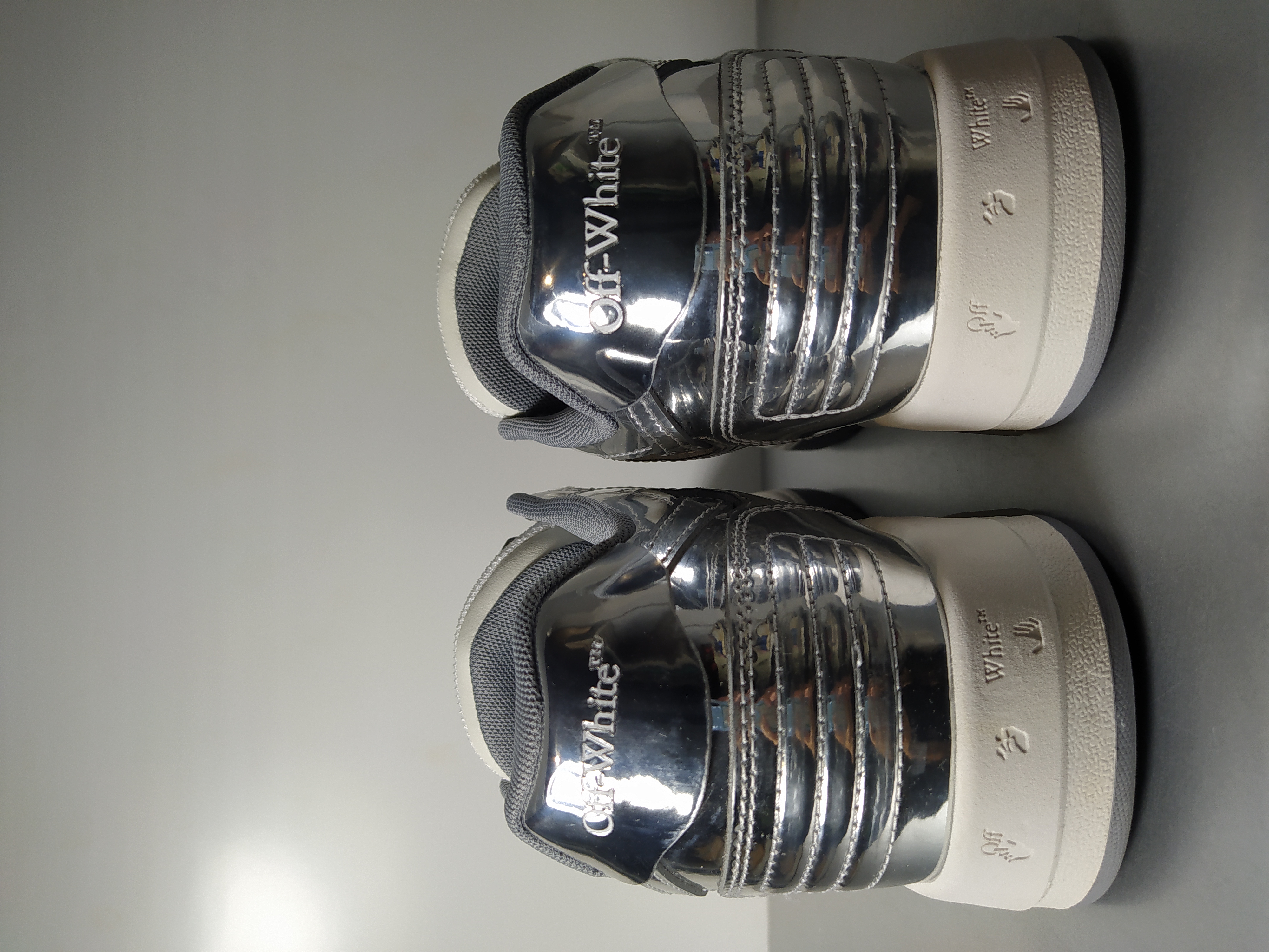 PKGoden Off-White Out of Office White Silver, OMIA189F 24LEA00E 0172