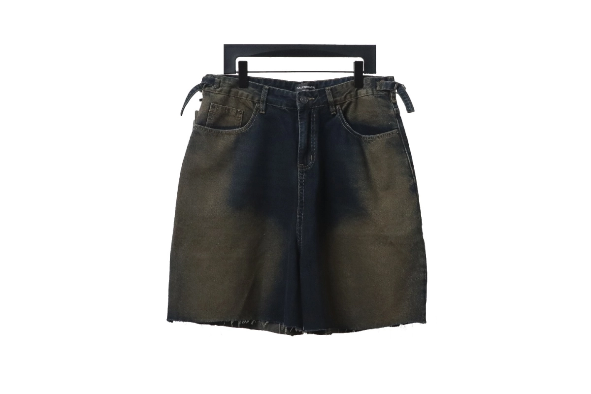 Balenciaga Distressed Washed Double B T-Shirts+Balenciaga loose denim shorts Jeans