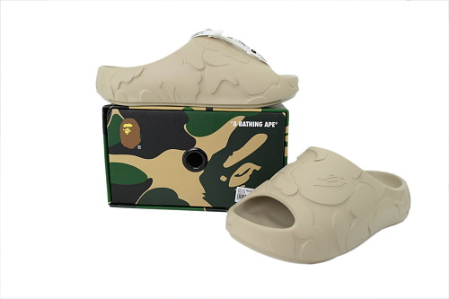 POP A BATHING APE SLIDES Beige 