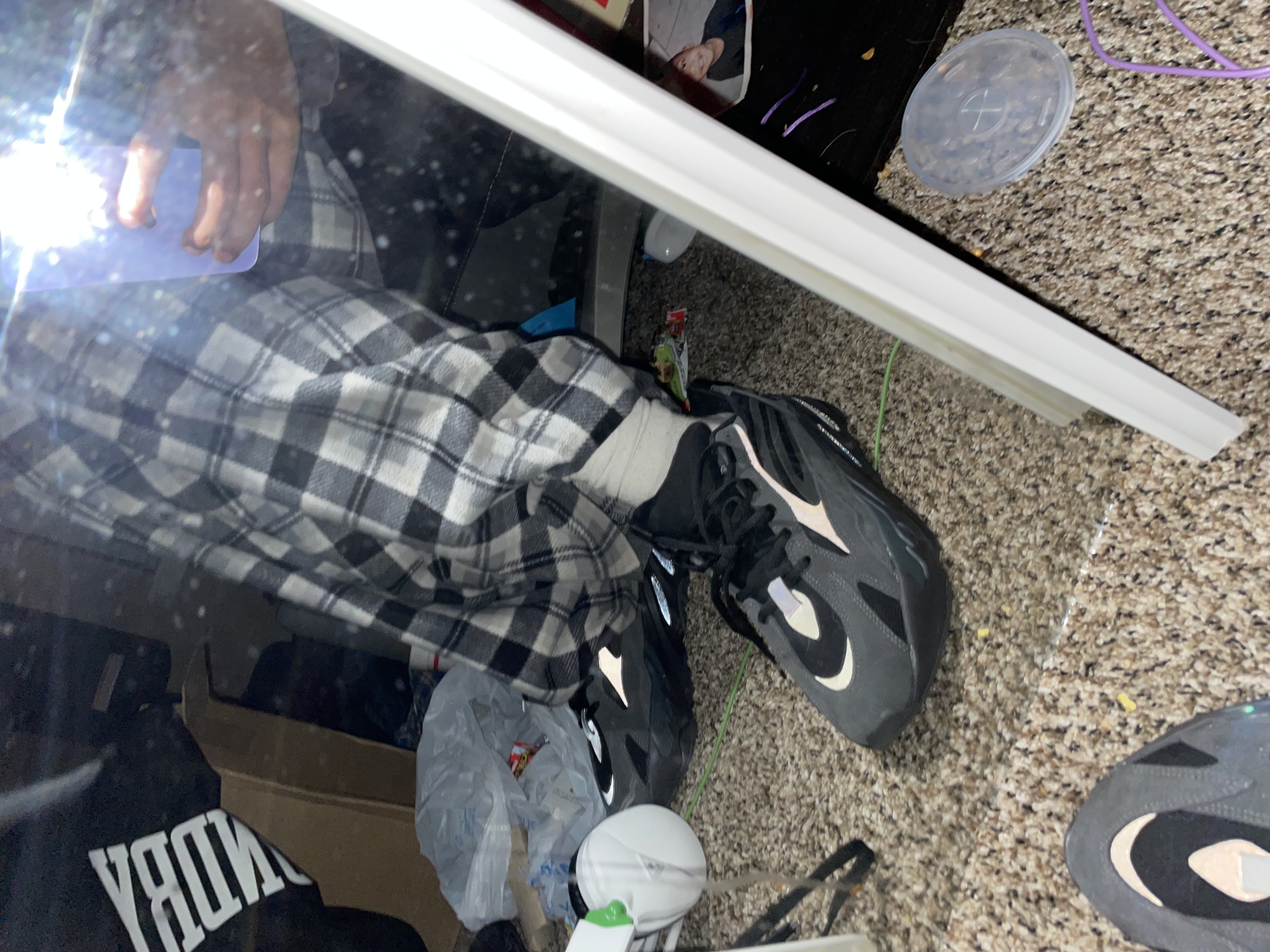 POP  Yeezy Boost 700 V2 Vanta, FU6684 review Elijah