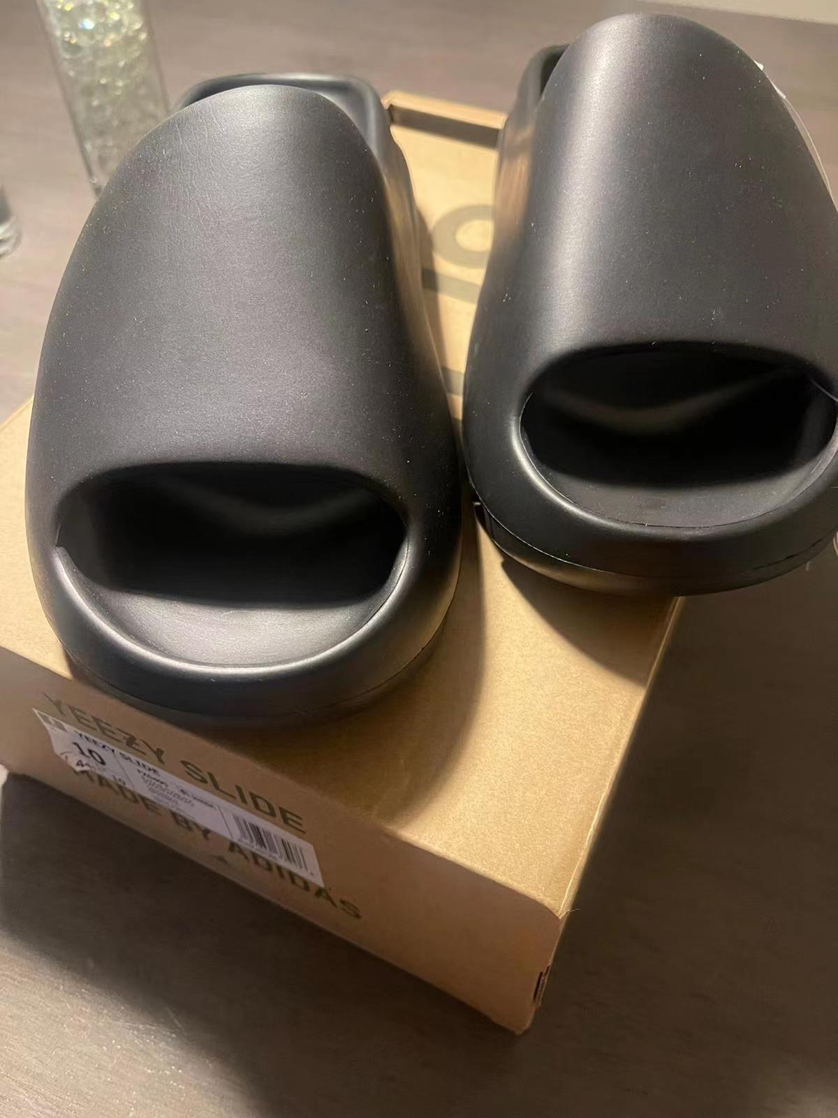 POP  Yeezy Slide Blacke, FX0495 review andres perez