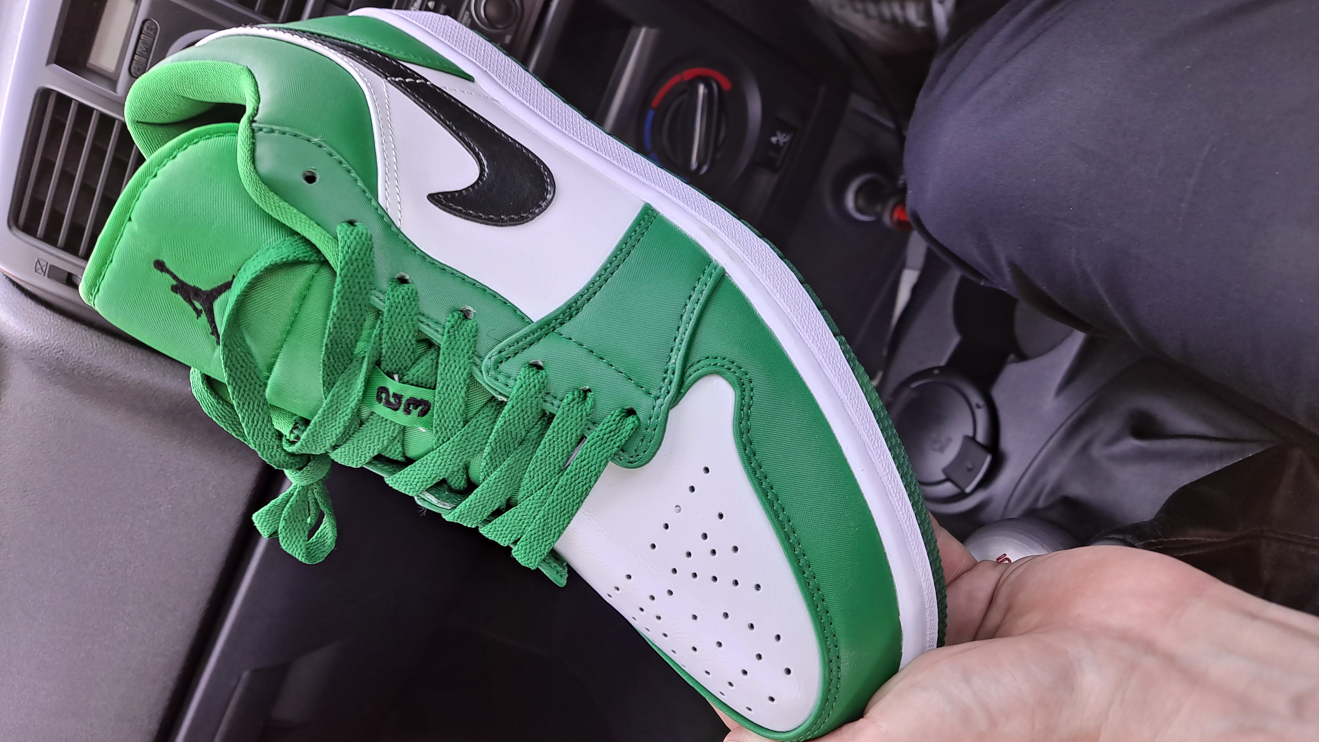 POP Travis Scott x Air Jordan 1 Low OG Olive, DZ4137-106 review Jonny D