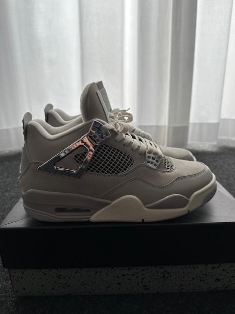 PKGoden Jordan 4 Retro Frozen Moments,  AQ9129-001 review Peter 03