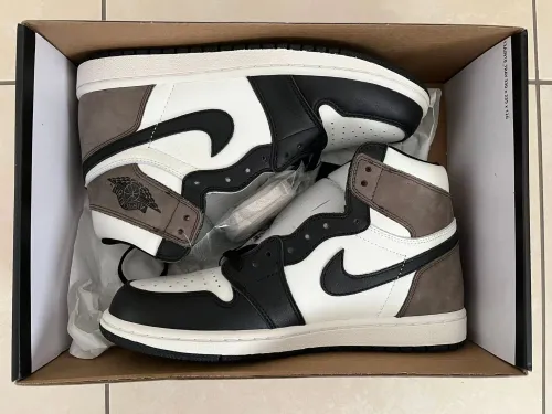 PKGoden  Jordan 1 Retro High Dark Mocha , 555088-105 review 