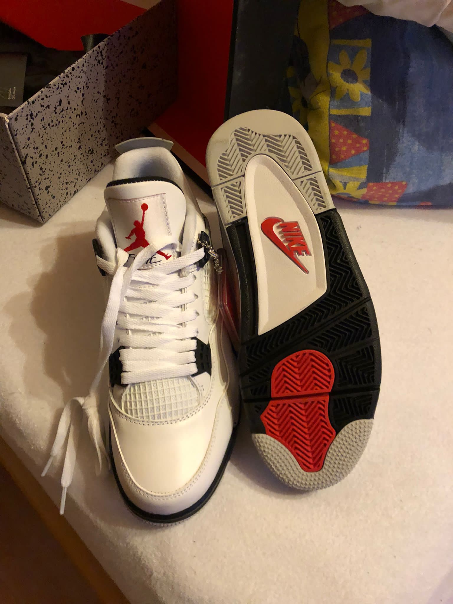 PKGoden Jordan 4 Retro White Cement, 840606-192 review Rafael Schebella 03