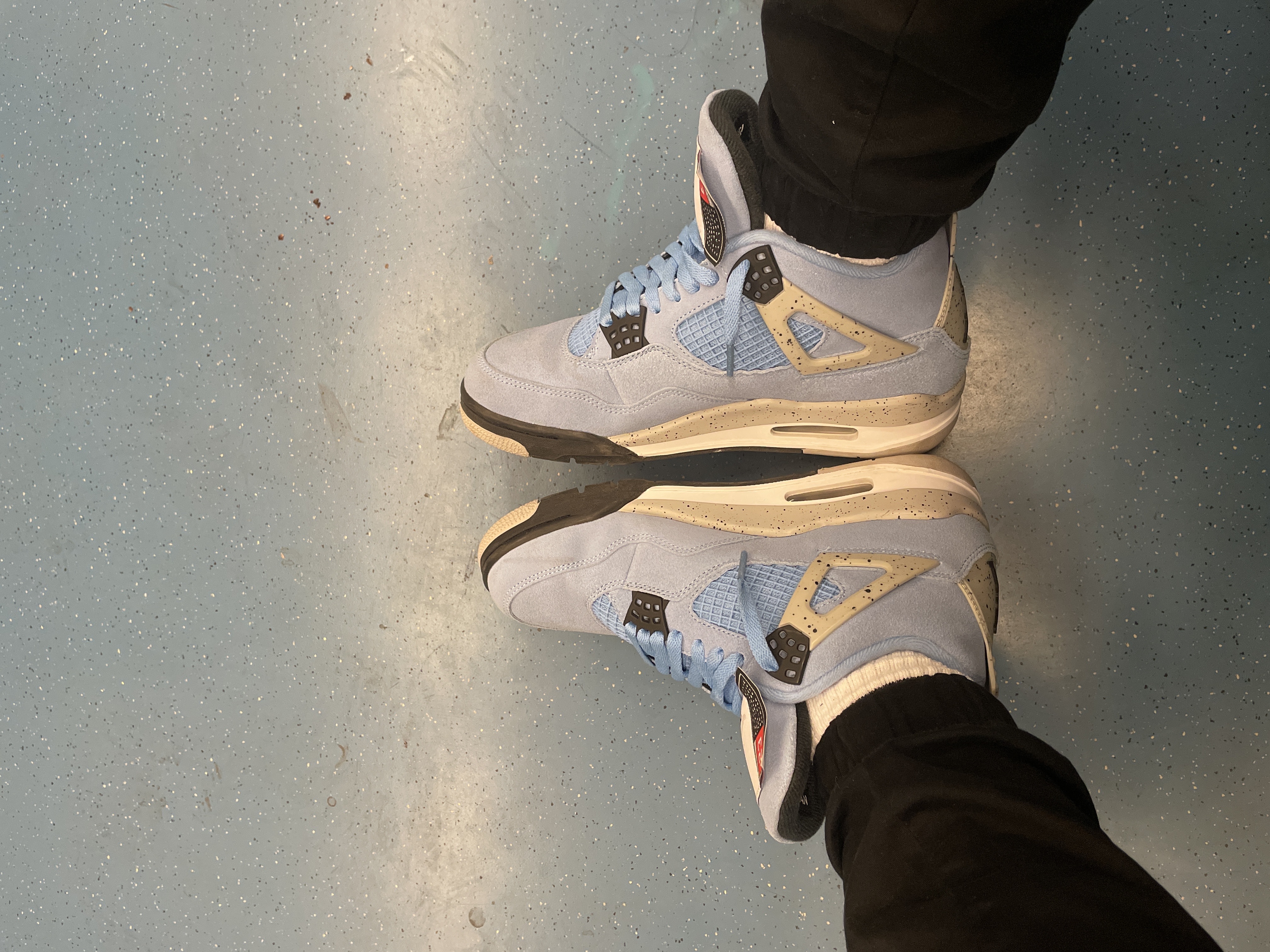 PKGoden Jordan 4 Retro University Blue, CT8527-400 review John Smith 00