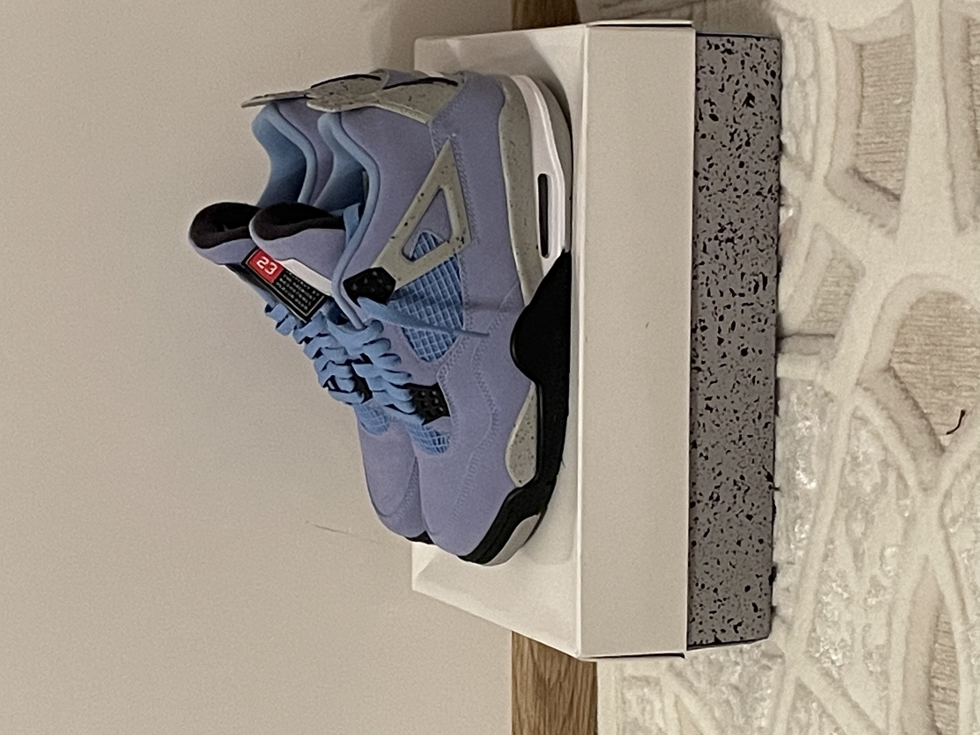 PKGoden Jordan 4 Retro University Blue, CT8527-400 review John Smith 01