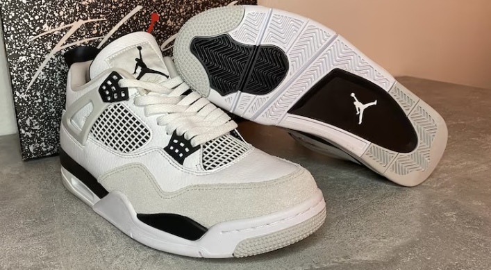 PKGoden  Jordan 4 Retro Military Black, DH6927-111 review 👌🏻 01