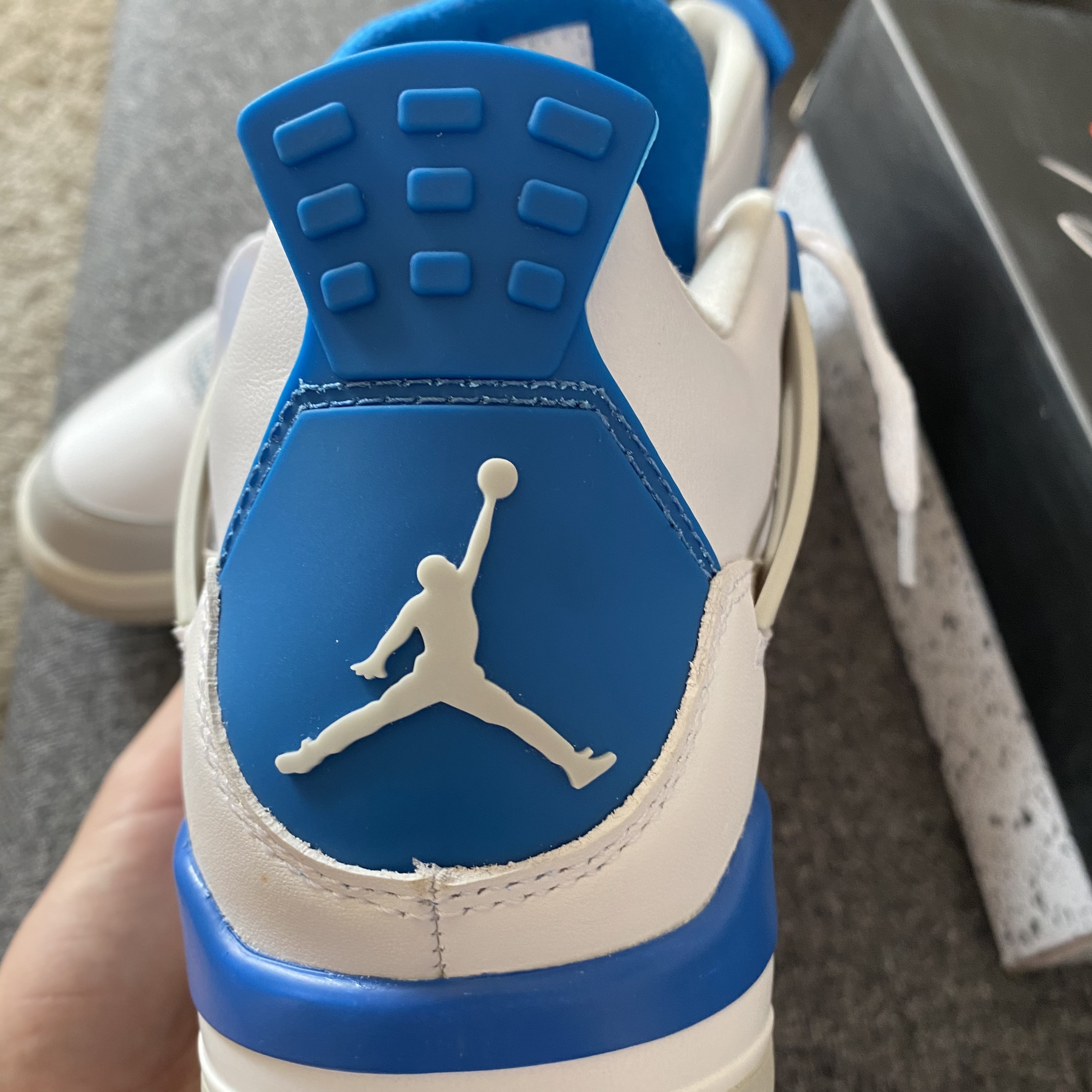 PKGoden Jordan 4 Retro Military Blue (2012), 308497-105 review Raven 02