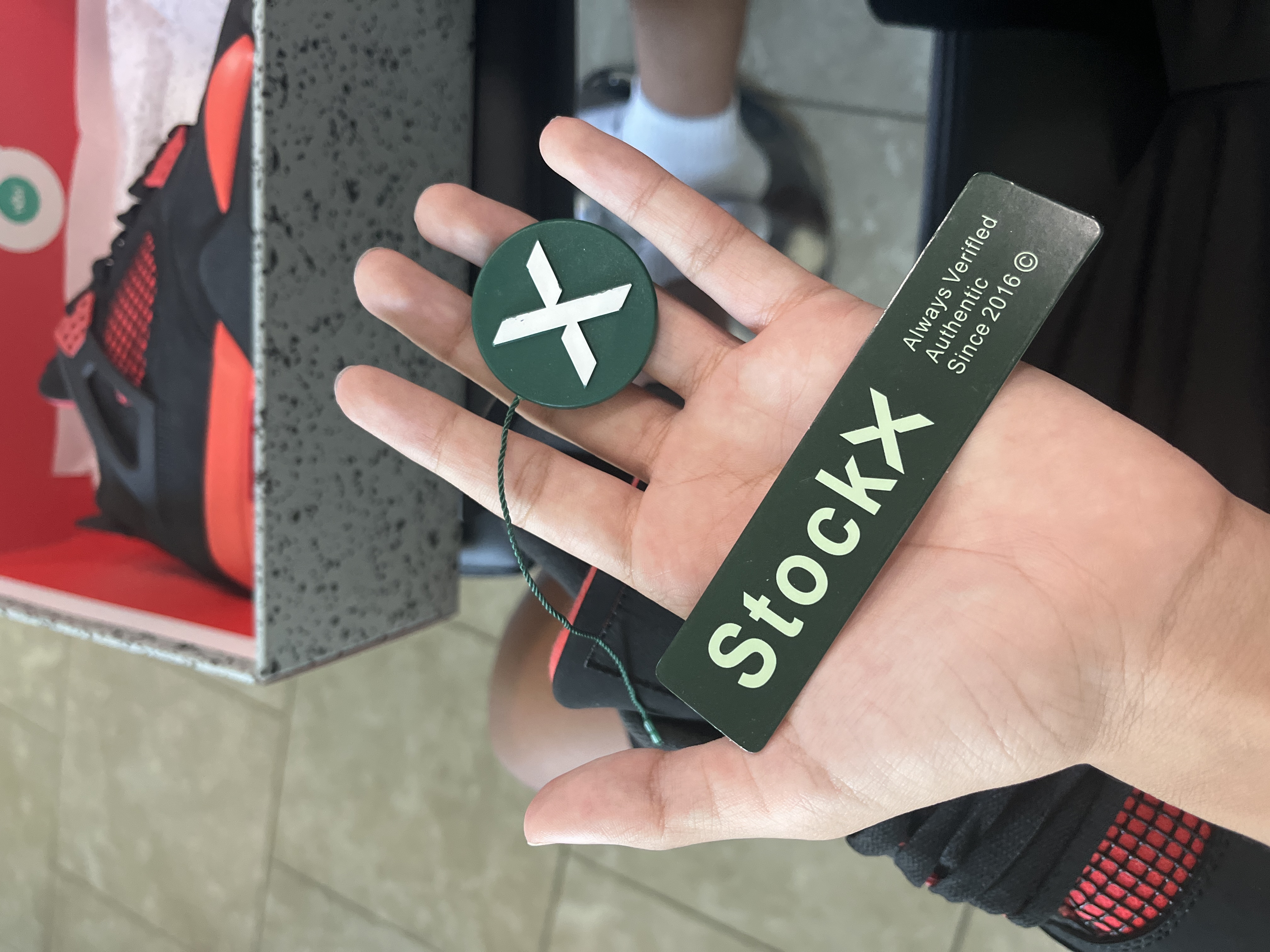 PKGoden Jordan 4 Retro Red Thunder, CT8527-016 review GV 02