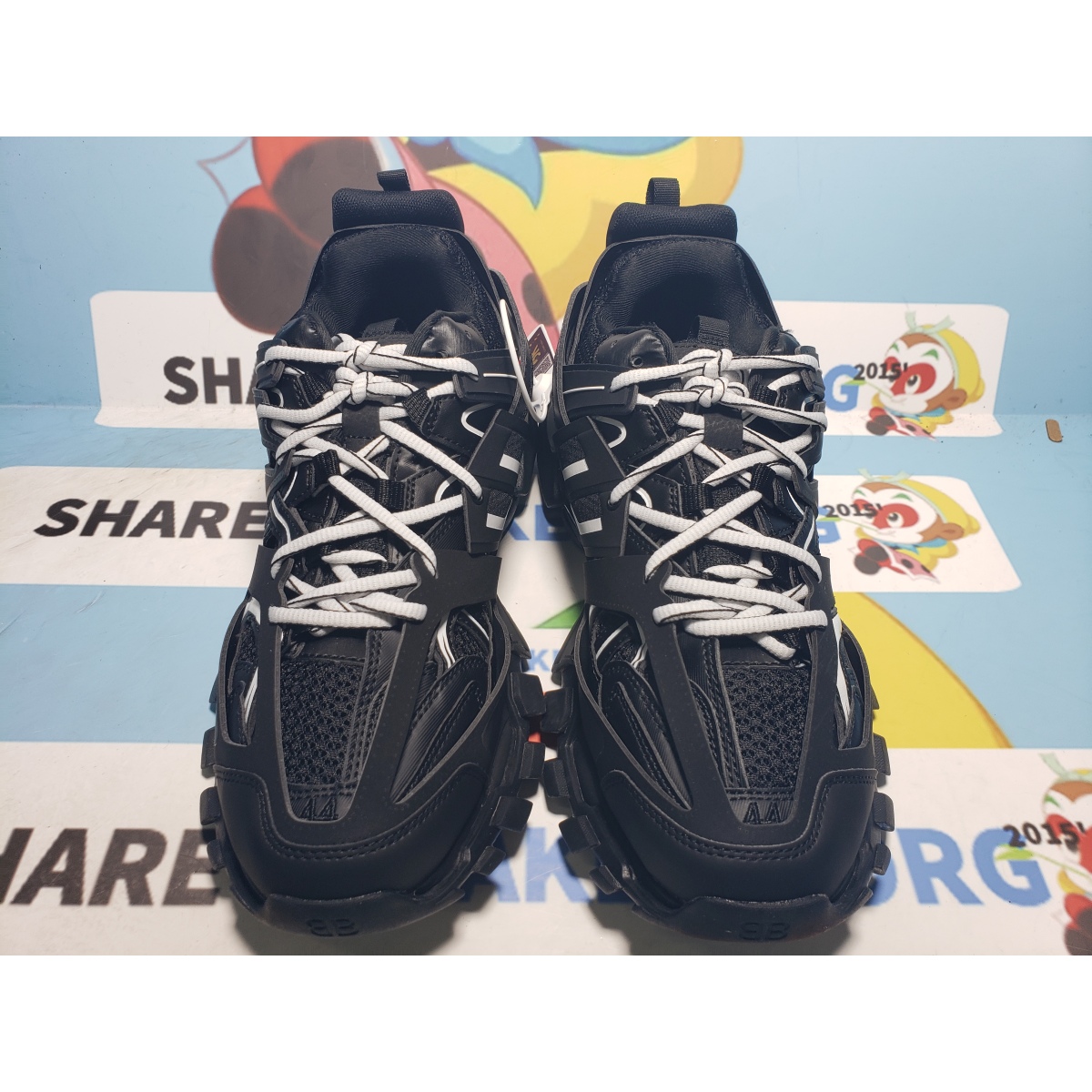 PKGoden Balenciaga Track LED Tess Black And White 542023 W1GB1 2045 review Fayzaan Abbassi 04