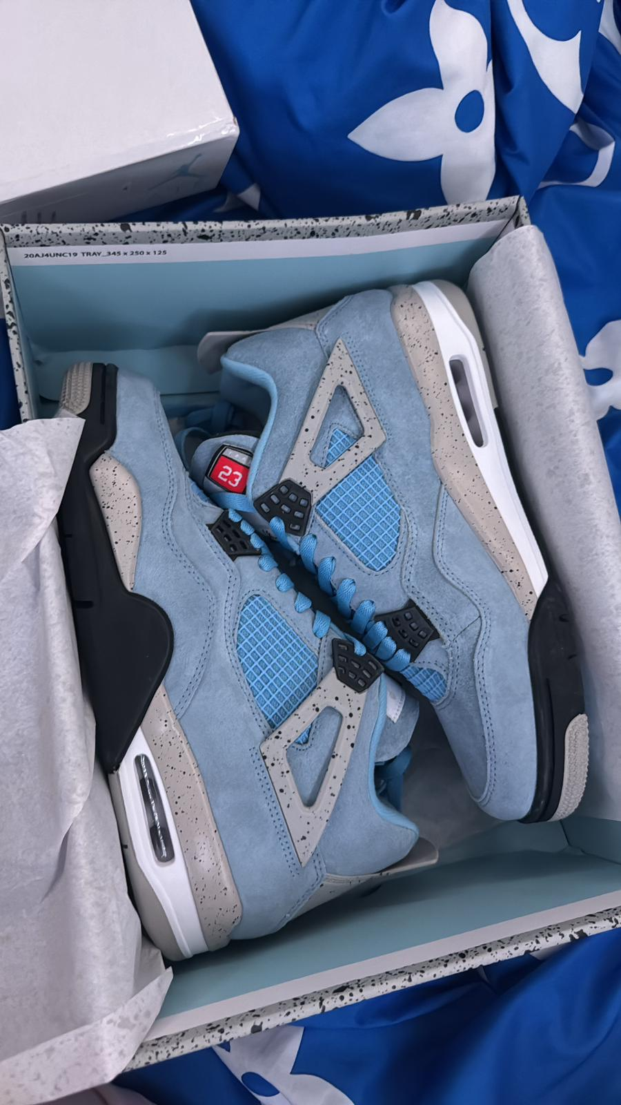 PKGoden Jordan 4 Retro University Blue, CT8527-400 review Montes