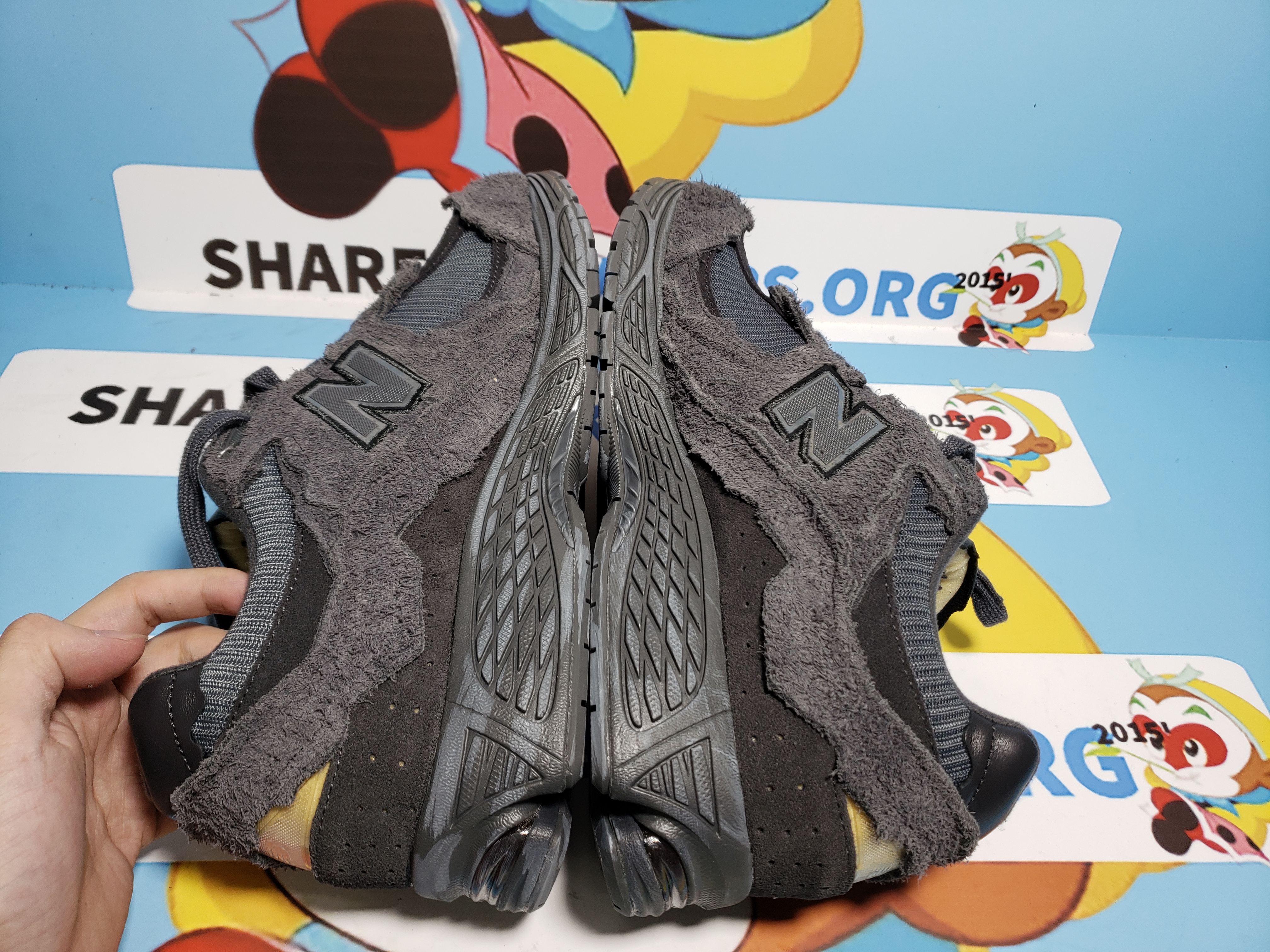 PKGoden New Balance 2002R Protection Pack Phantom,  M2002RDB review SS 03