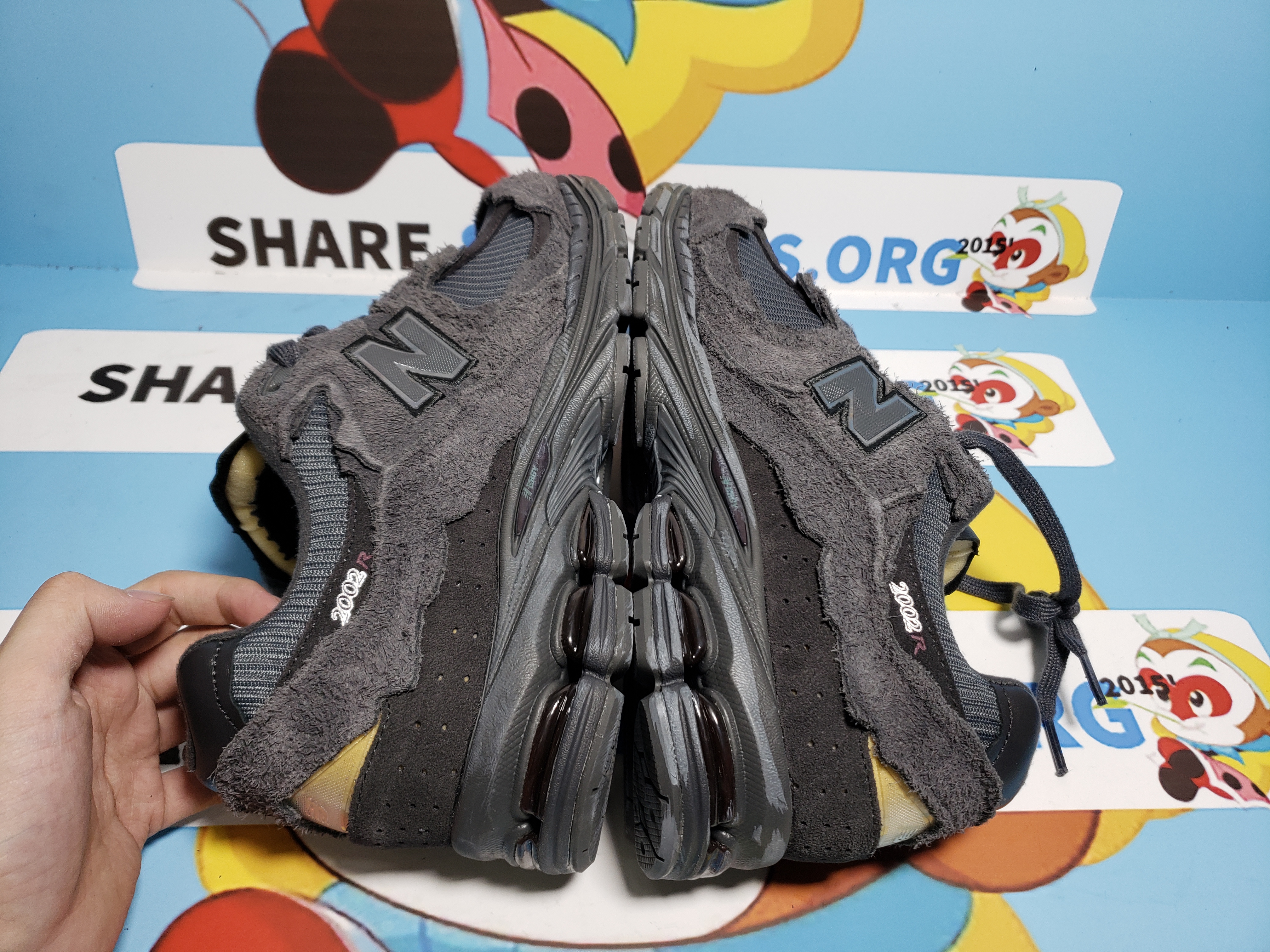 PKGoden New Balance 2002R Protection Pack Phantom,  M2002RDB review SS 05