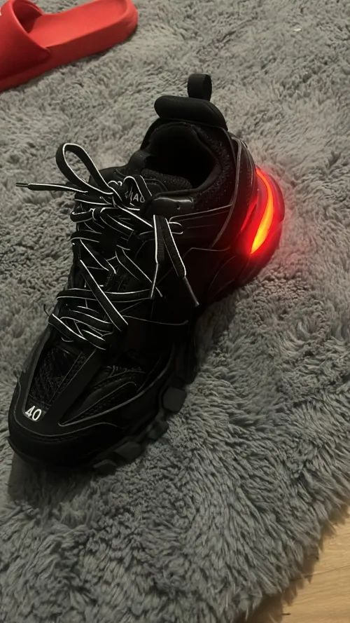 PKGoden Balenciaga Track LED Tess S.Black 555032 W1GB7 1000  review 