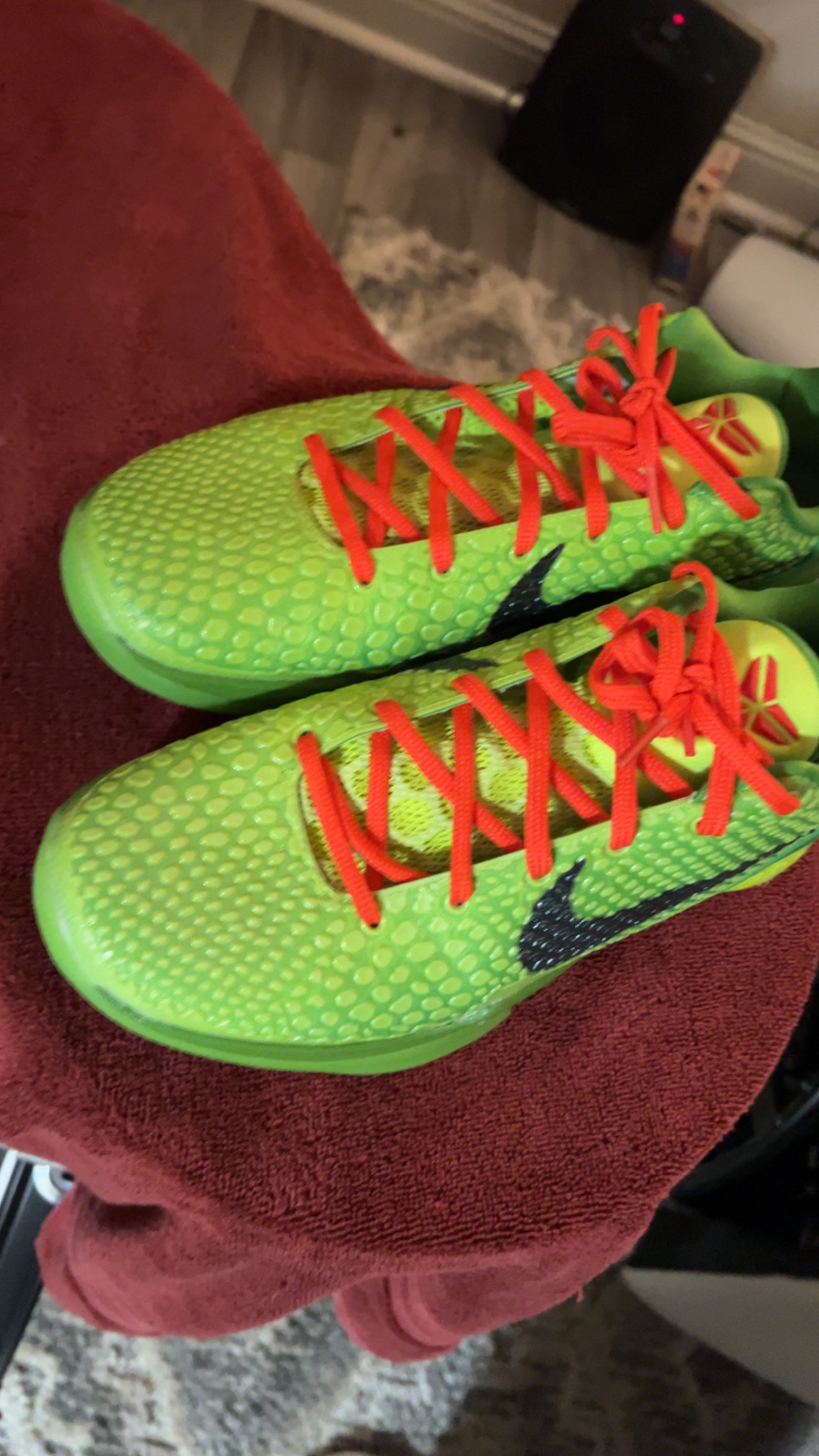 PKGoden Kobe 6 Protro Grinch  CW2190-300 review Helyan Espinoza 00