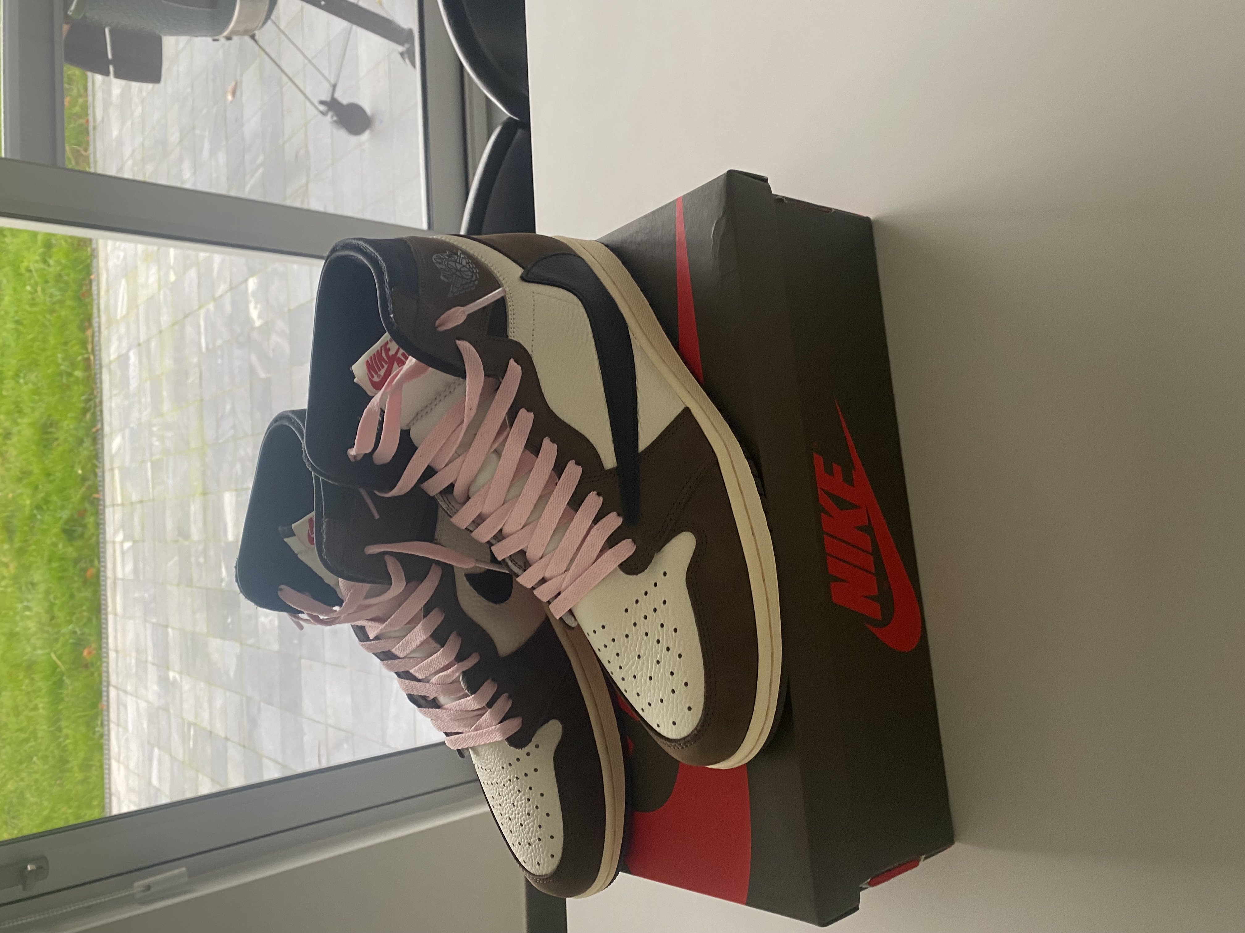 PKGoden   Air Jordan 1  Retro High Travis Scott SP34, CD4487-100  review Vince Descheemaeker 00