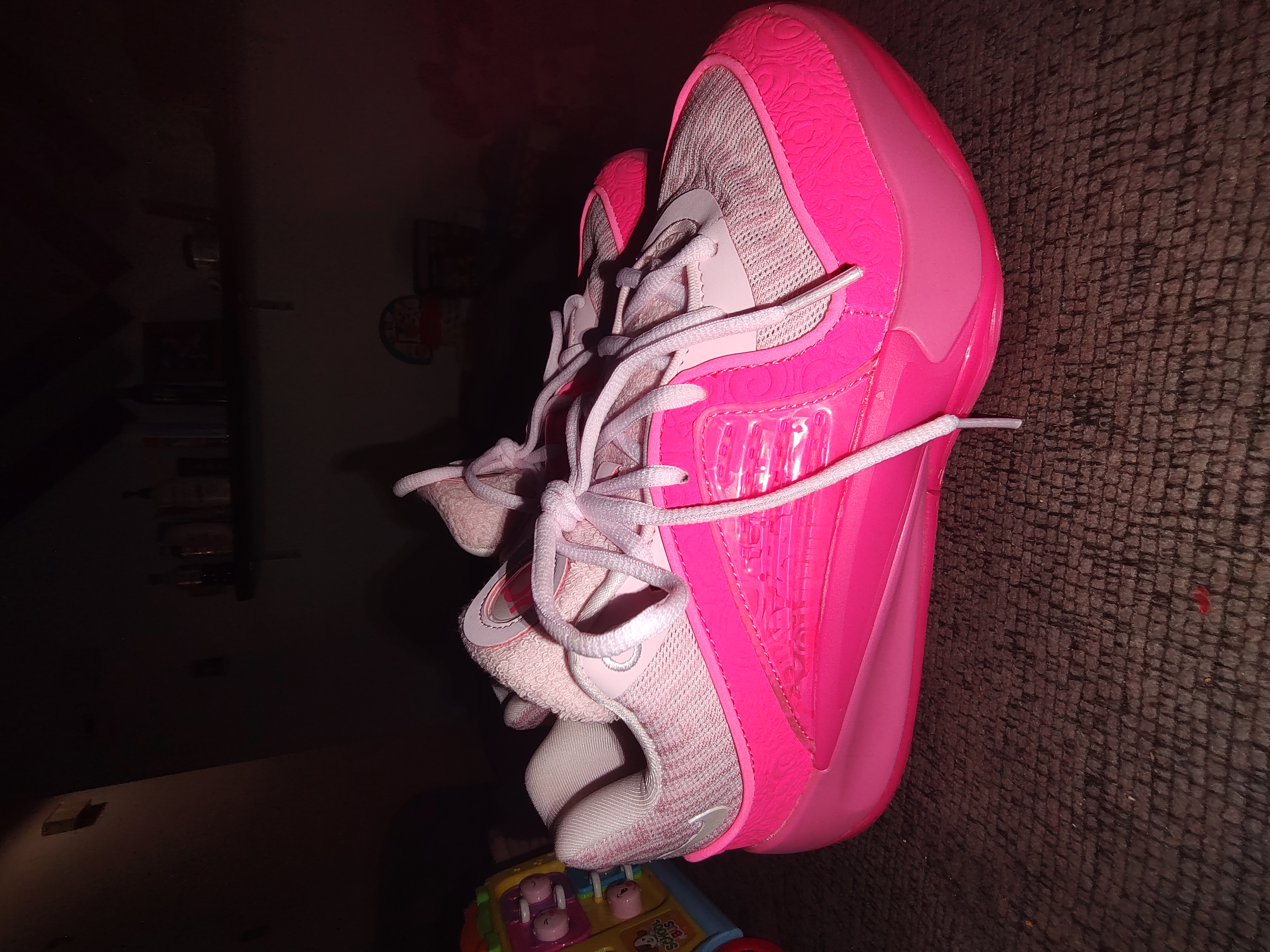 POP  KD16 'Aunt Pearl', FQ9216-600 review Kd 01