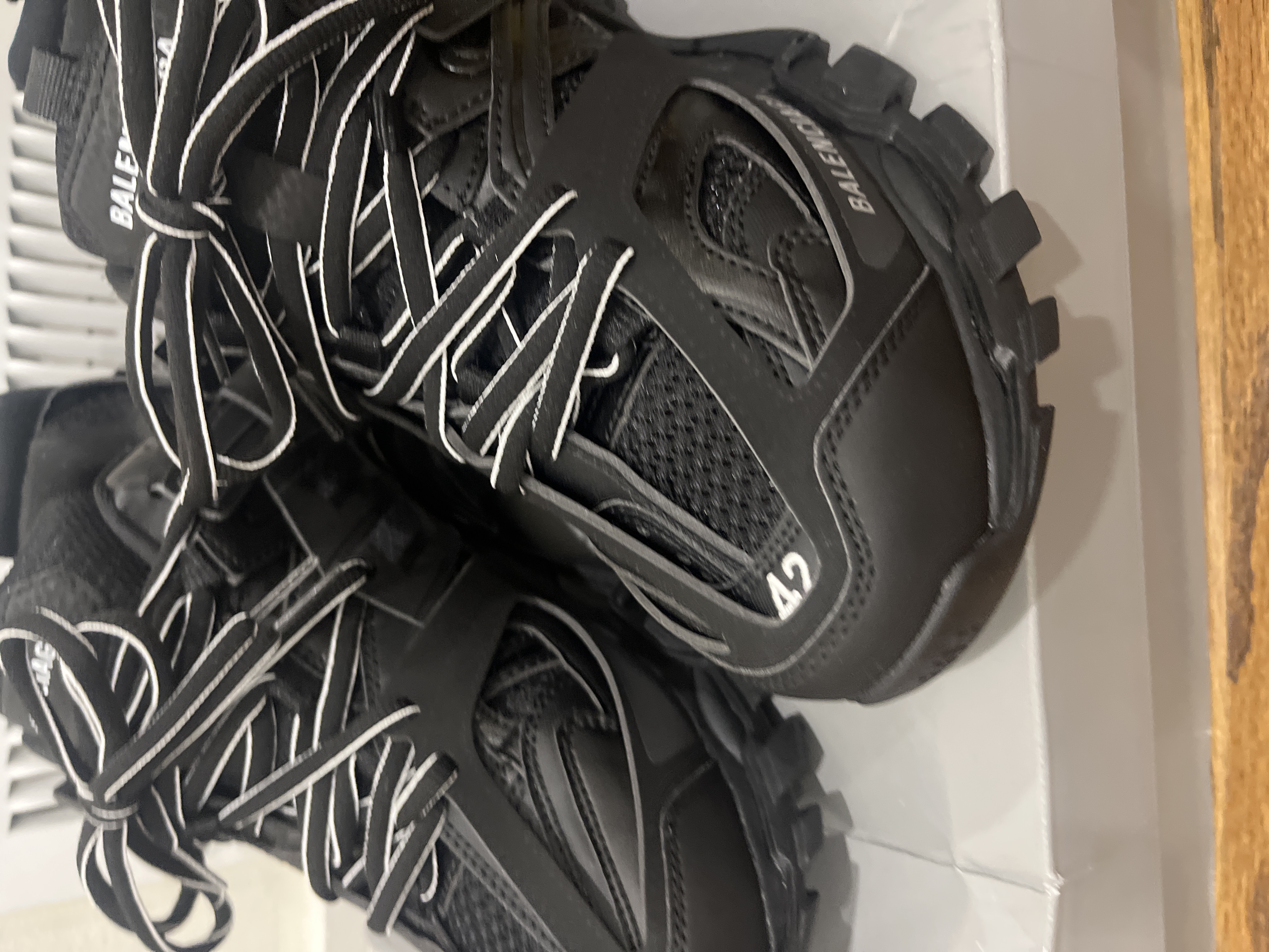 PKGoden Balenciaga Track LED Tess S.Black 555032 W1GB7 1000  review Daniel 00