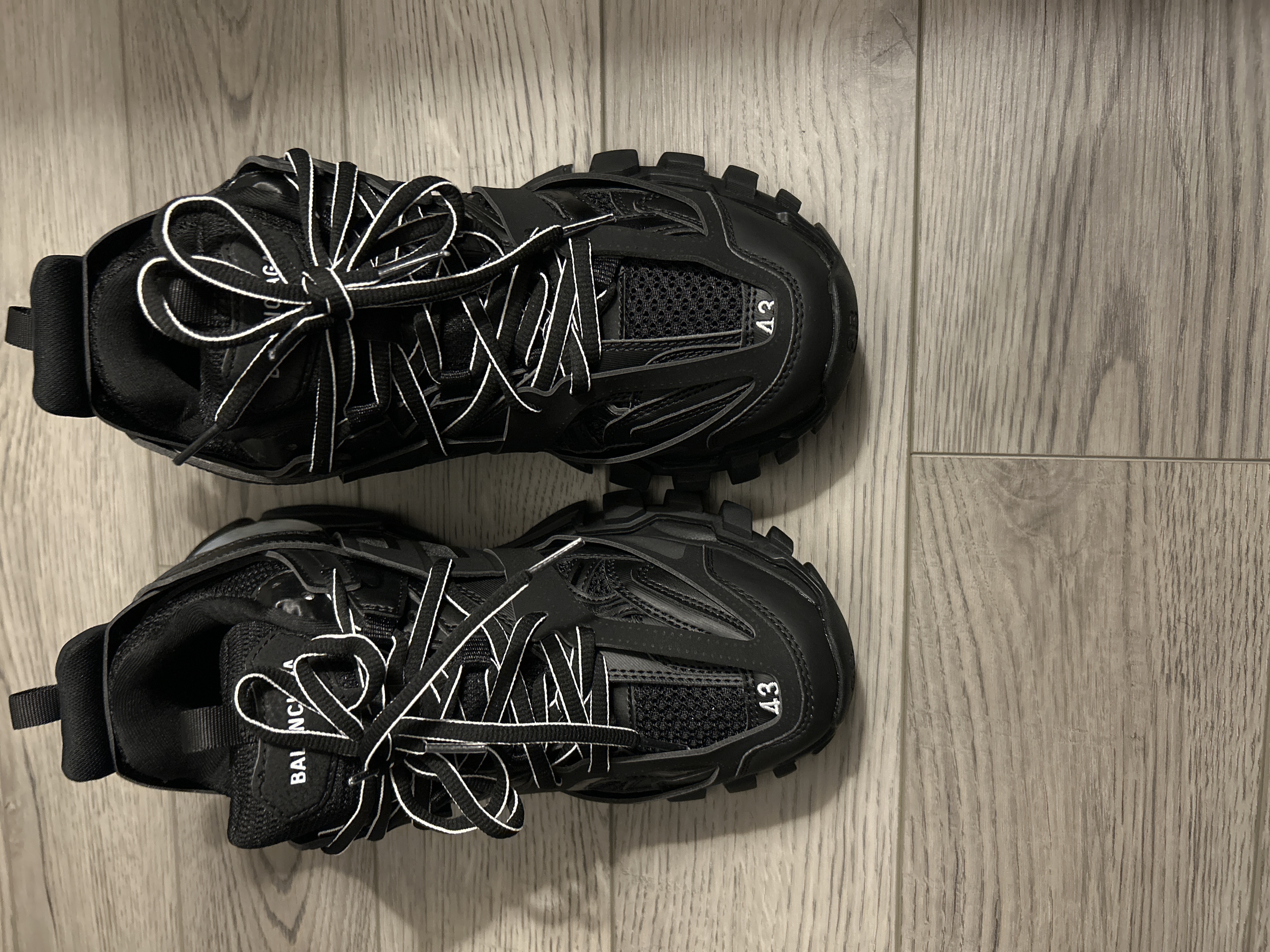 PKGoden Balenciaga Track LED Tess S.Black 555032 W1GB7 1000  review Leah 02