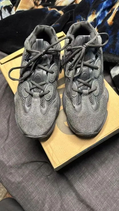 PKGoden  Yeezy 500 Utility Black, F36640 review 