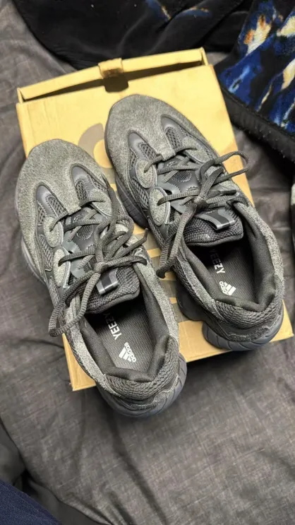 PKGoden  Yeezy 500 Utility Black, F36640 review Matt Primmer 01